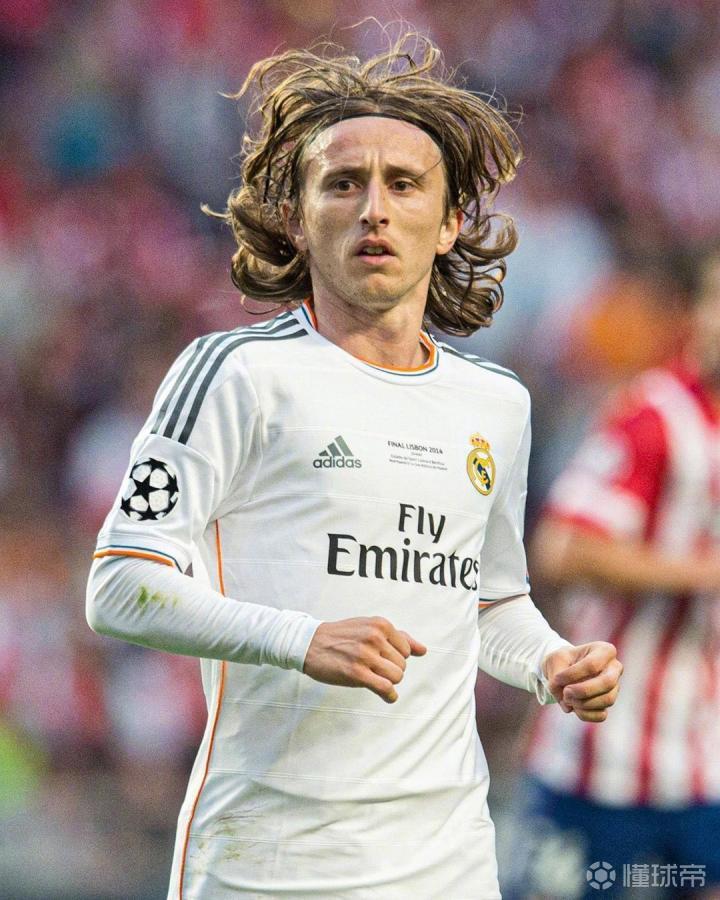 CBA排名一夜乱套 广东广厦领跑 孙铭徽达成里程碑