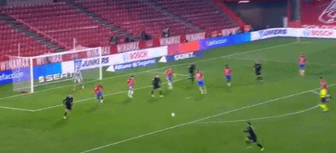 2：2，曼城又没赢！哈兰德加冕英超神迹，新援乌