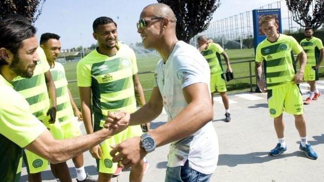 用现代科技 用现代科技