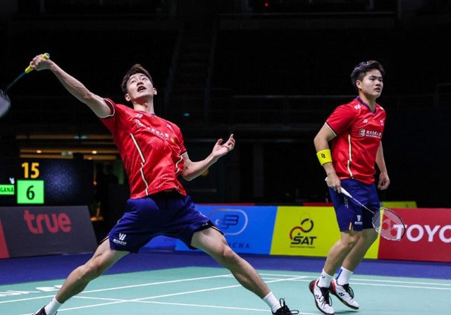 员中脱颖而 员中脱颖而